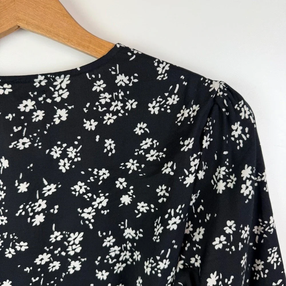 Reformation Black Floral Tie Back Babydoll Blouse Medium Lightweight Feminine